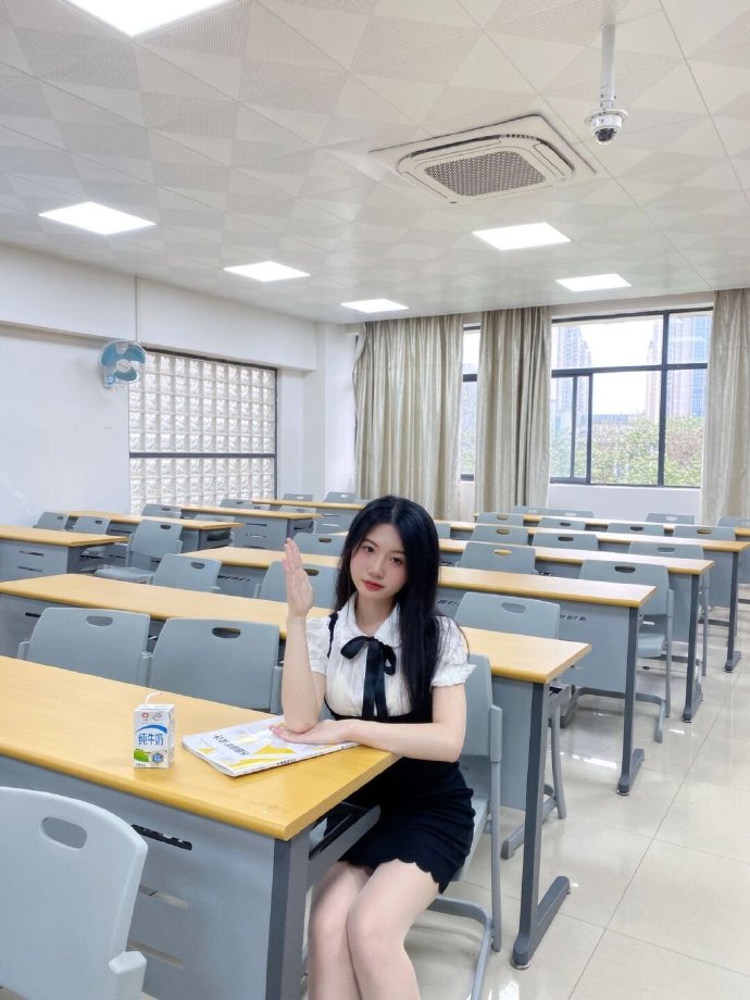 柠萌影视携手爱奇艺打造古装剧《一念江南》正式开机