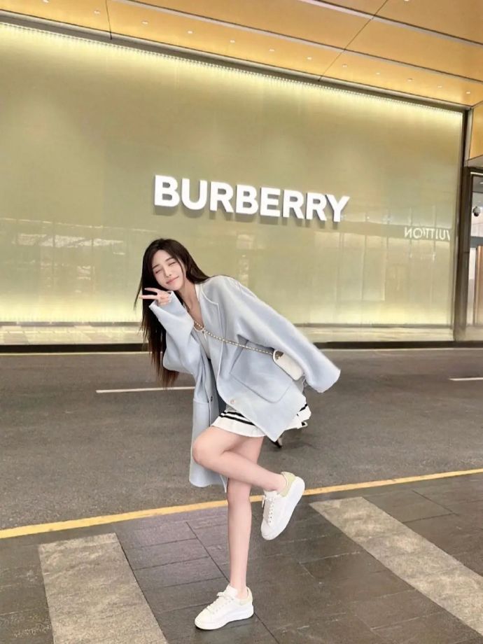 儿戏 封面