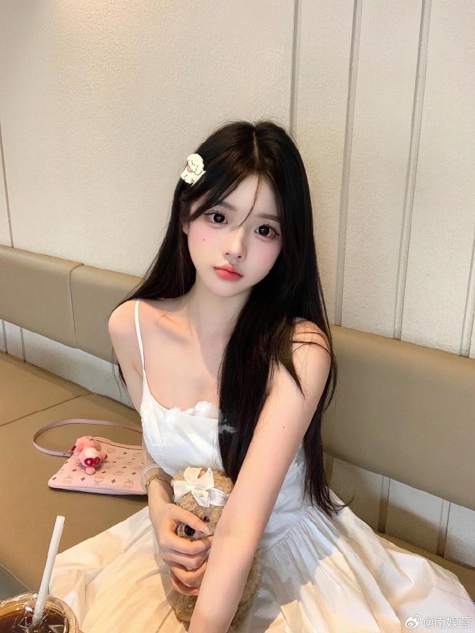 假面女郎 封面