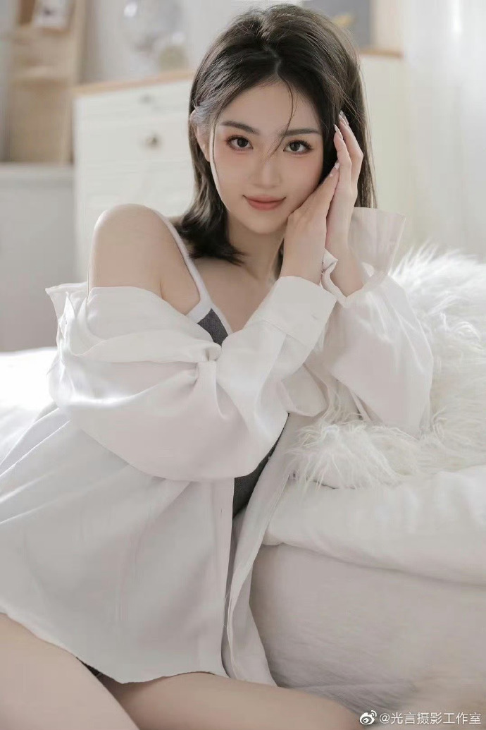 邹市明投资失利，7年亏损两亿，直播还债婚姻堪忧